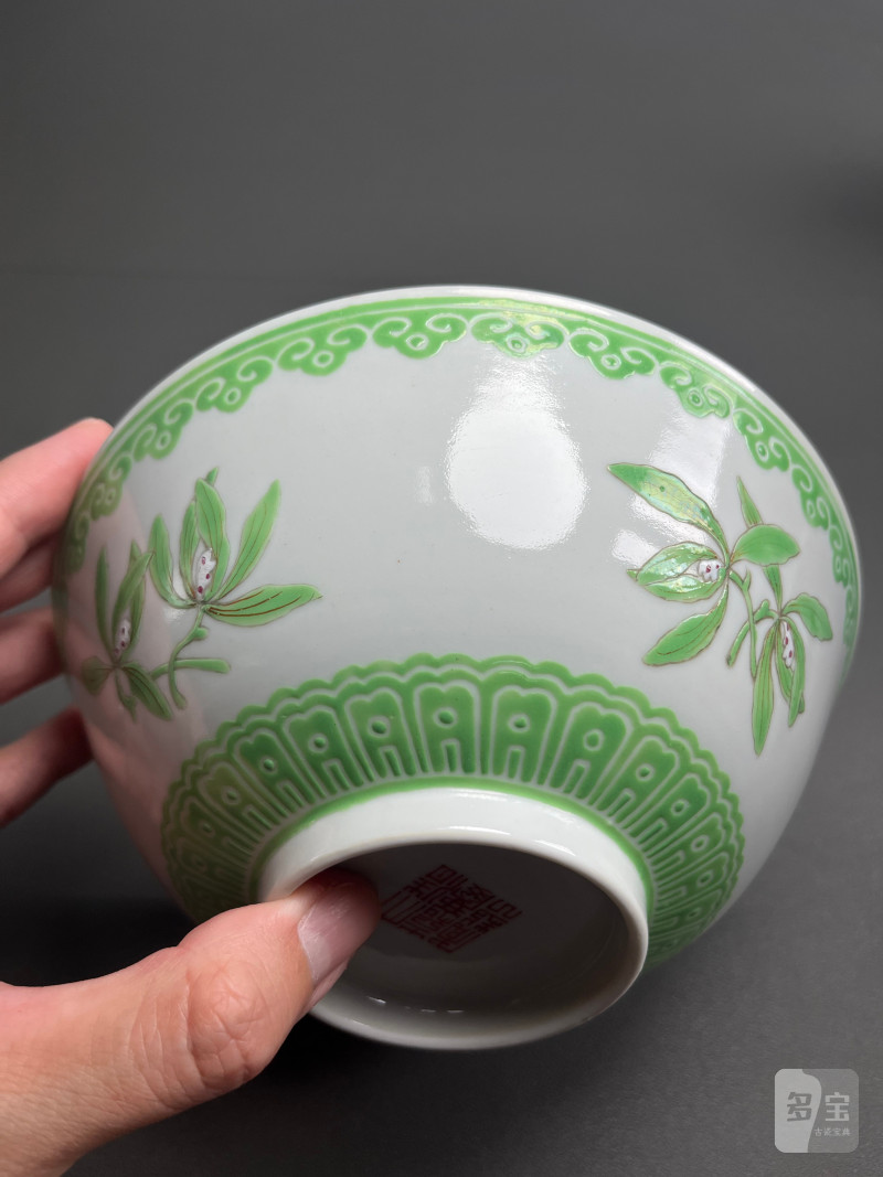清嘉庆  淡绿料兰花纹碗（一对） - 图11